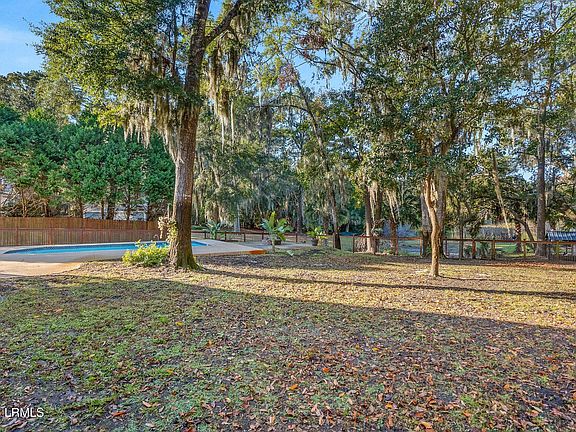2nd image of 15 Flycatcher Lane
