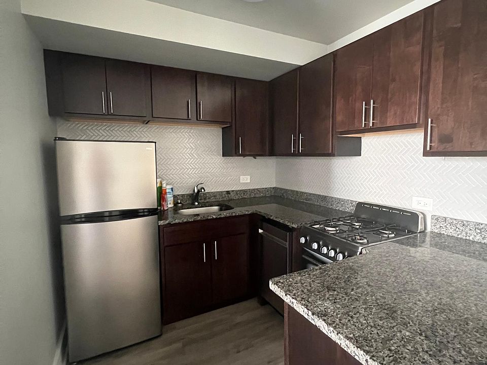 1st image of 1439 N Dearborn St #4B