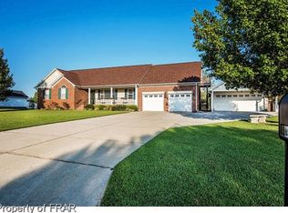 8529 Congressional Ave, Hope Mills, NC 28348