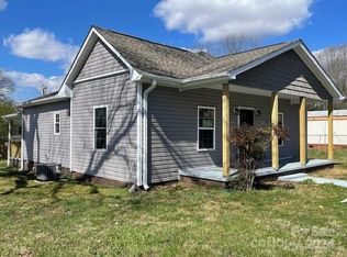 602 N Davis Ave, Newton, NC 28658