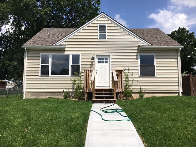 1st image of 1002 N 12th St