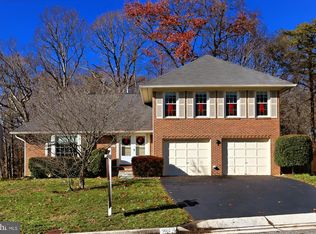 7810 Windy Point Ct, Springfield, VA 22153