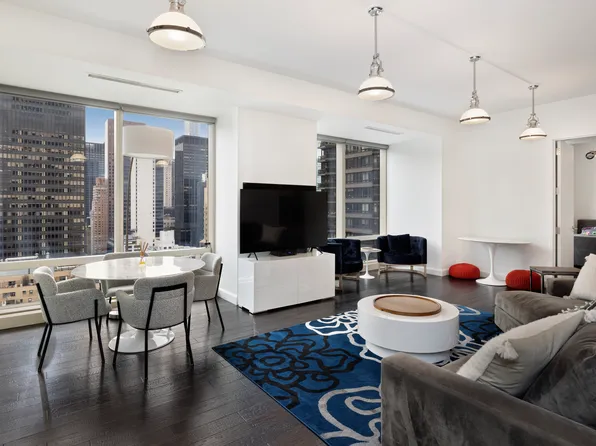 845 United Nations Plaza image 1 of 14