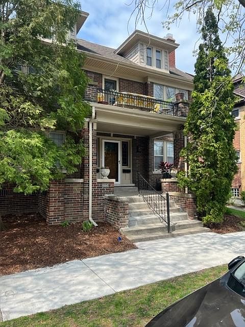 995 Nottingham Road,
unit located upper