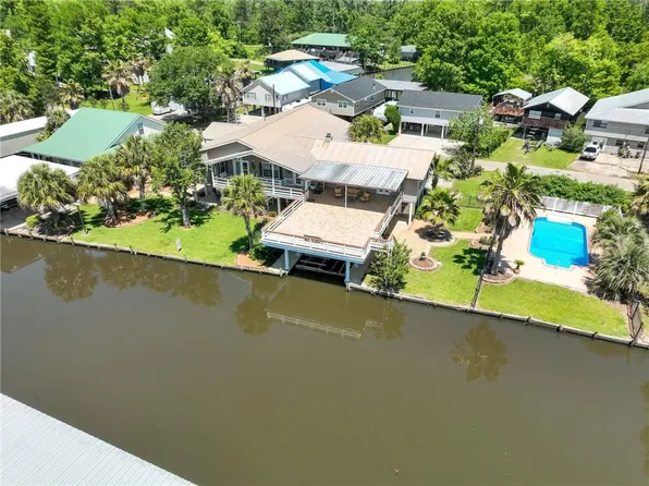 20369 Johnson Dr, Springfield, LA 70462