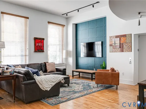 1205 E Main St APT 2W, Richmond, VA 23219