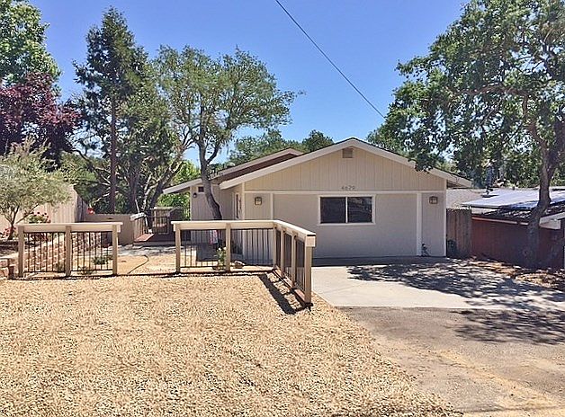 2nd image of 4679 Yerba Ave