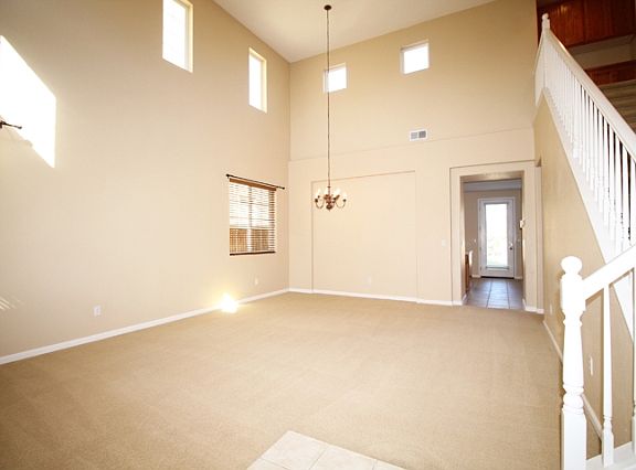 5th image of 2161 Cabana Ln