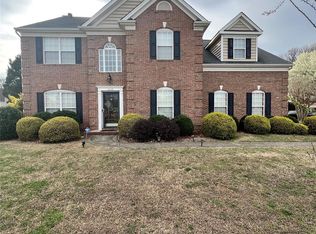 8329 Beardsley Dr, Charlotte, NC 28269