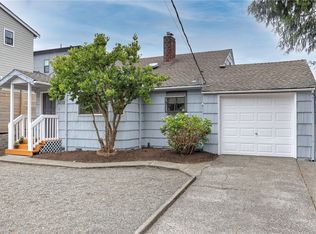 3210 NE 75th St, Seattle, WA 98115