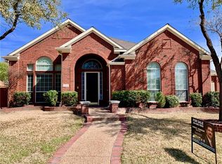 1108 Apache Lake Dr, Carrollton, TX 75010