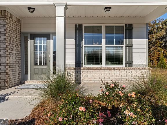 3rd image of 2042 Orchid Ln