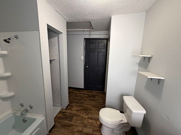5th image of 707 Lawndale Ave