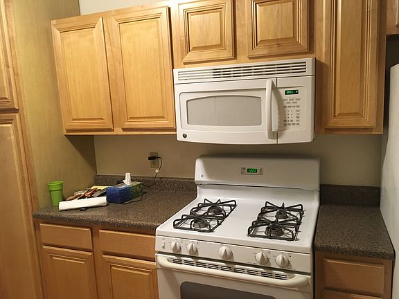 2nd image of 2105 W Eastwood Ave APT 1