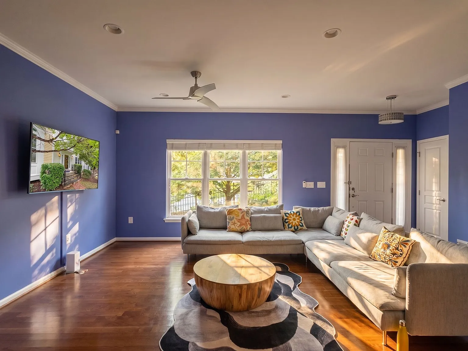 4 bed, 1864 sqft, $3,700 — Photo 1