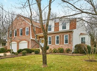 6 Webley Ct, Sterling, VA 20165
