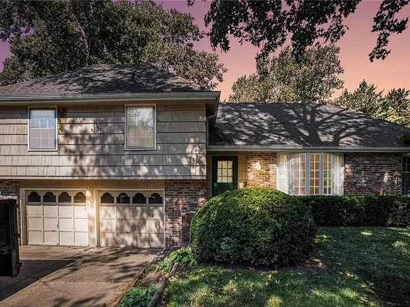 10324 Russell St, Overland Park, KS 66212