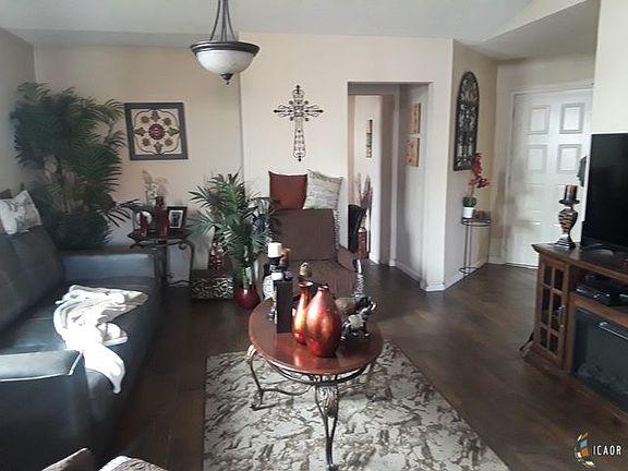 5th image of 417 Arroyo Seco Ln