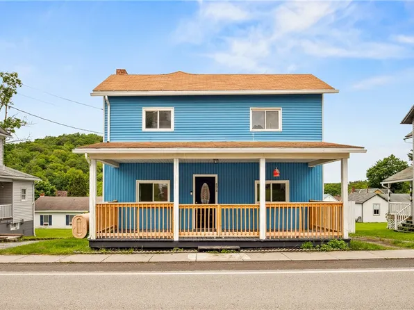 898 Barn St, Hooversville, PA 15936