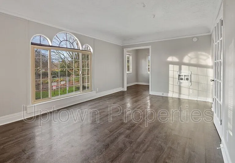 1344 NE 68th Ave — Photo 8
