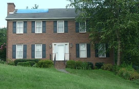 2nd image of 525 Sun Creek Dr