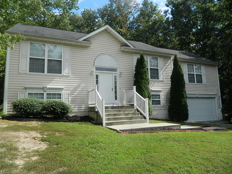 1st image of 4102 Dartmoor Ct