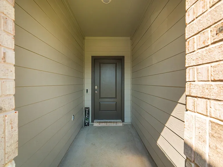 4318 Freya Pointe Dr — Photo 3