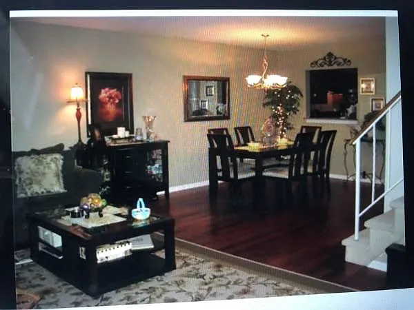 18 Palm Ct — Photo 3