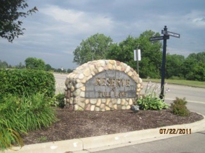 2nd image of 9063 Rhyan Rd #1