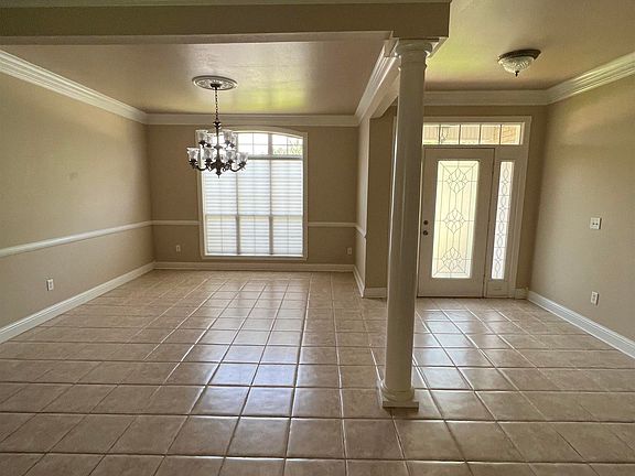 2nd image of 2803 Landon Ln