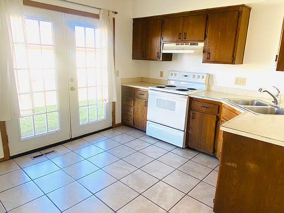 5th image of 1821 N Deffer Dr
