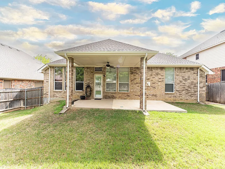 1417 Lowes Farm Pkwy — Photo 26