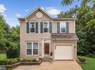8332 Lyndhurst St, Laurel, MD 20724