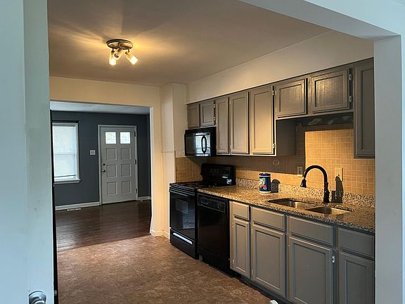 Open kitchen with pantry