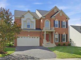 10816 Maplecrest Ln, Rockville, MD 20854