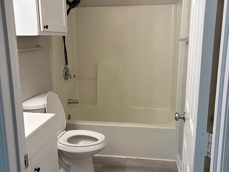 736 Morningside Ln — Photo 21