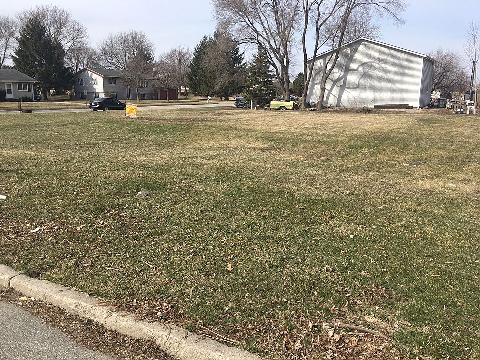 2nd image of Sunset Ave #24