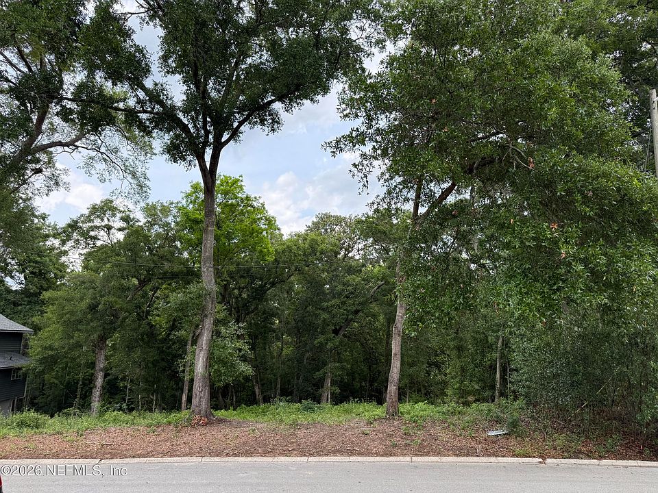 1st image of 1891 HOLLY OAKS RAVINE Drive