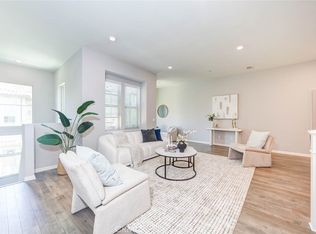 115 Neptune, Irvine, CA 92618