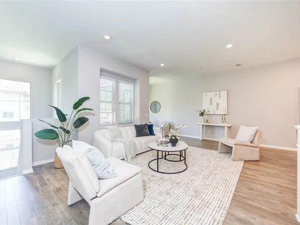 115 Neptune, Irvine, CA 92618