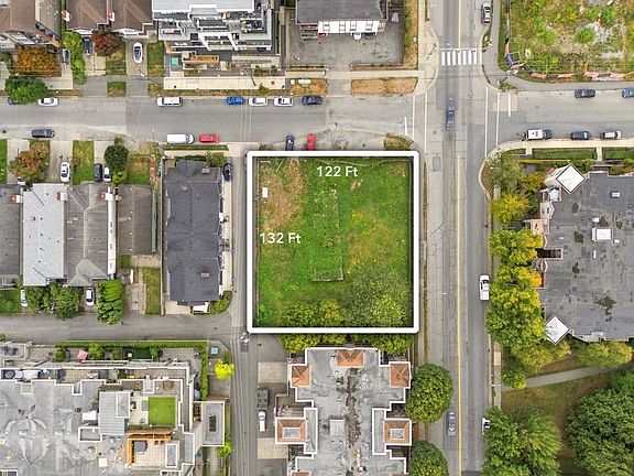 3rd image of 2381 Shaughnessy St