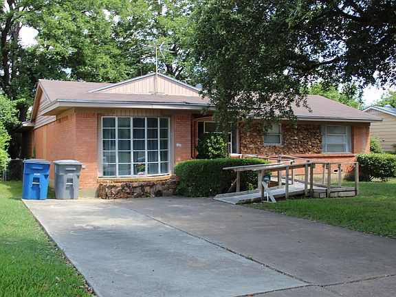 2nd image of 12132 Bellafonte Dr
