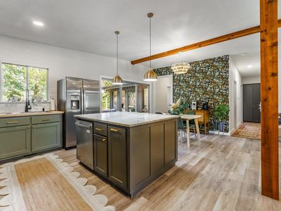 11 Sheneman Dr, Bella Vista, AR, 72715