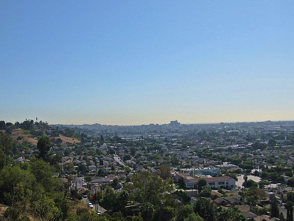 3rd image of 1400 Cliff Dr
