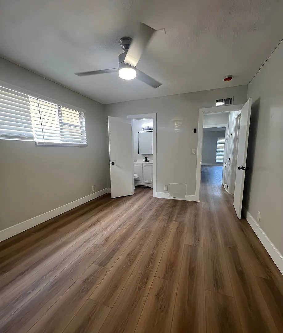 2 bed, 2.0 bath, $2,400 — Photo 4