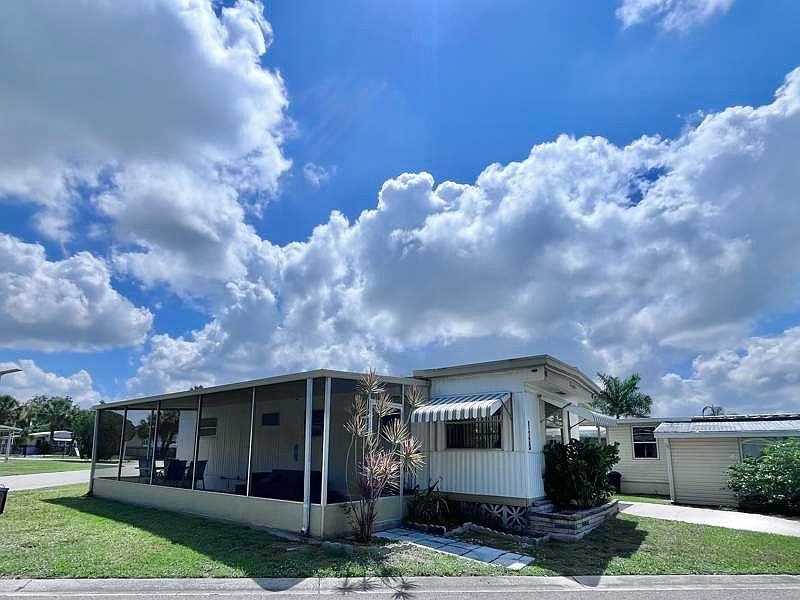1st image of 3223 North Lockwood Ridge Road #126