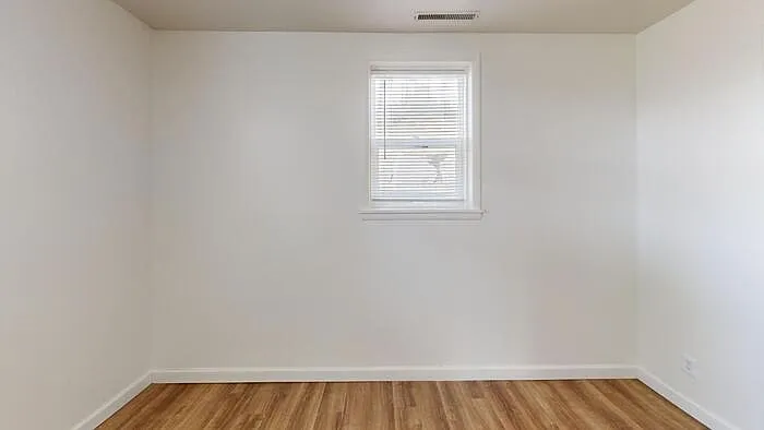 610 9th St NW #1 — Photo 5