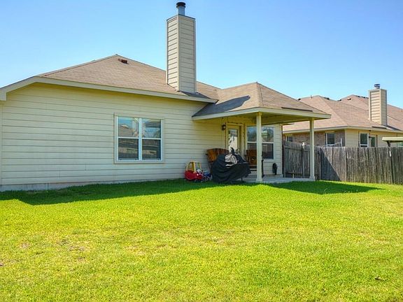 4th image of 126 Campos Dr