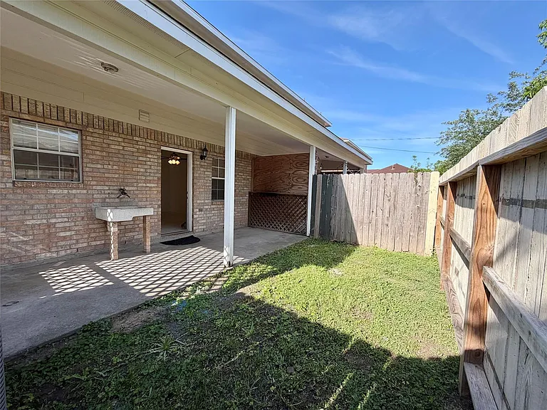 11102 Maize Ln #A — Photo 19