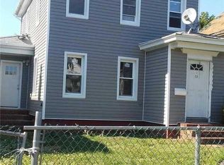15 Thorne Ave, Hempstead, NY 11550